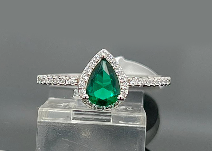 Silver Ladie Ring