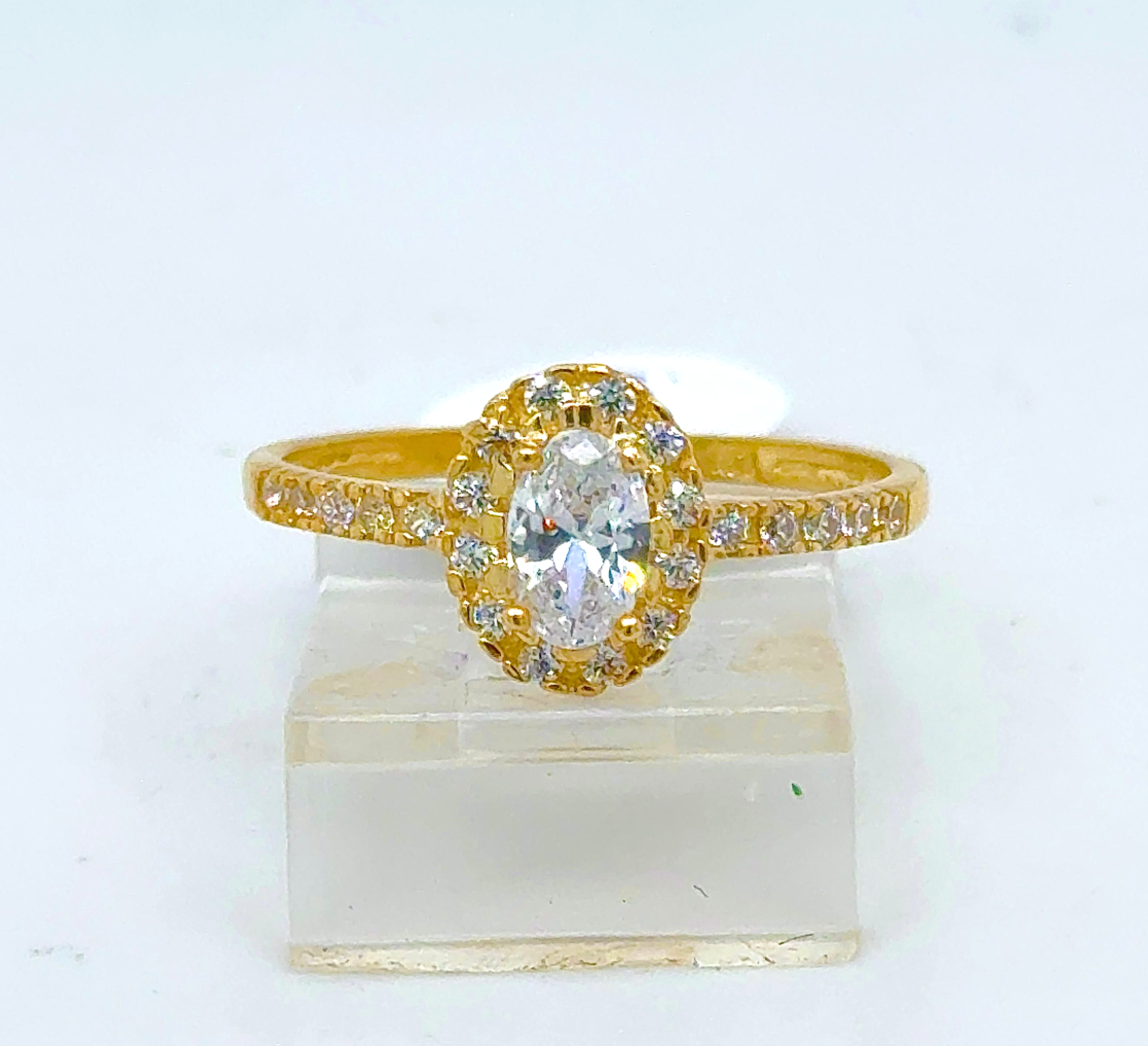 Gold Ladie Ring