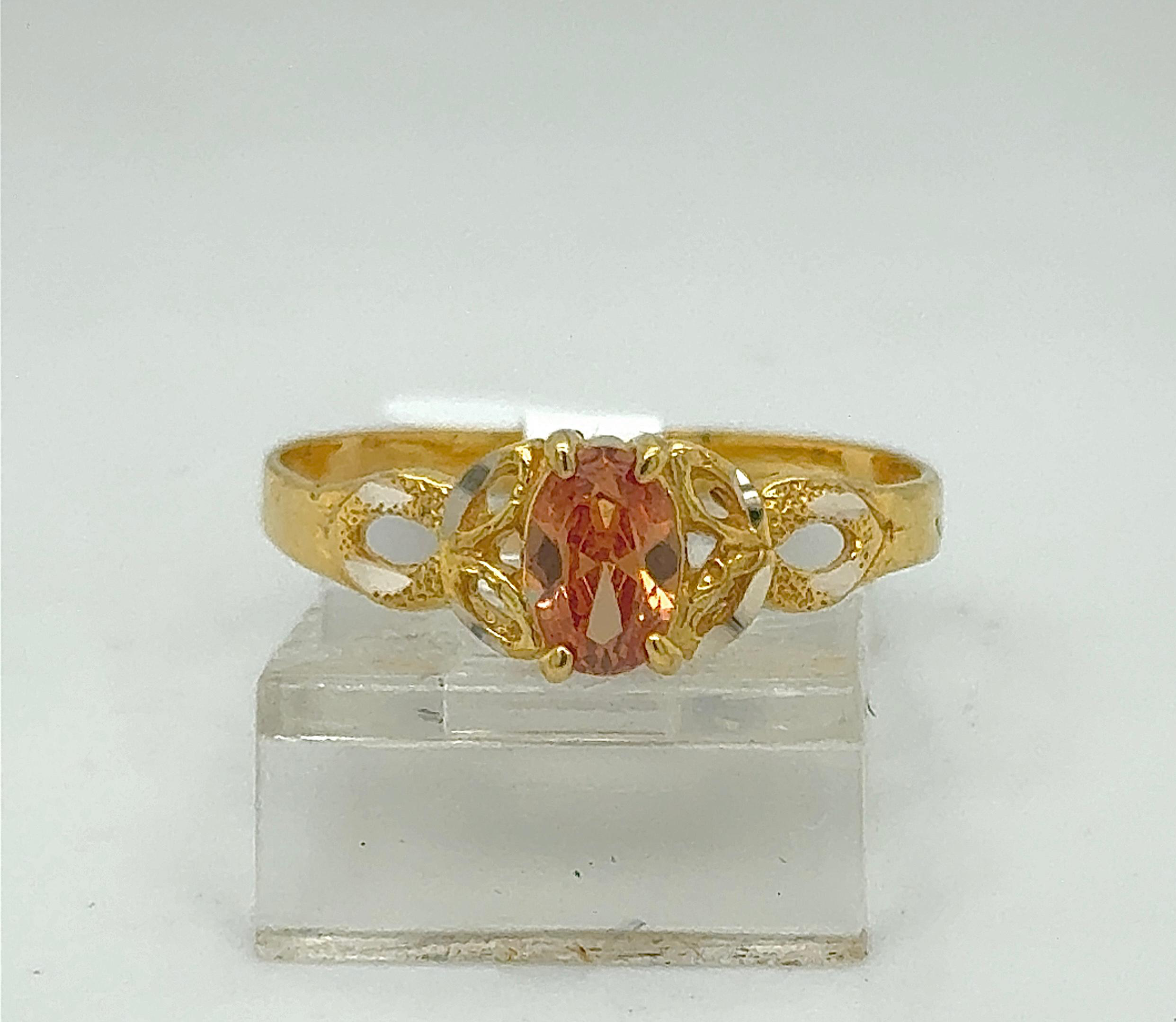 Gold Ladie Ring