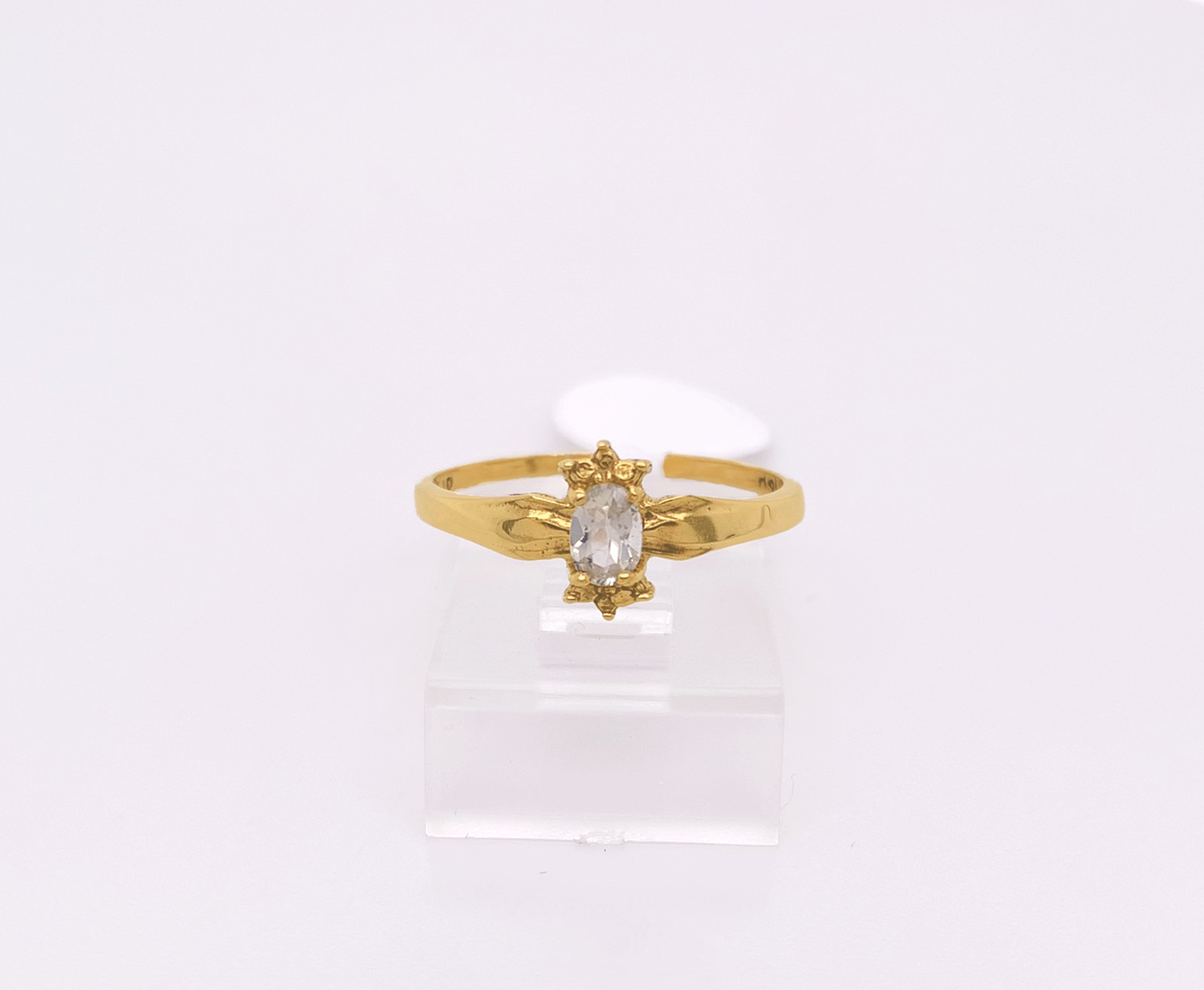 Gold Ladie Ring
