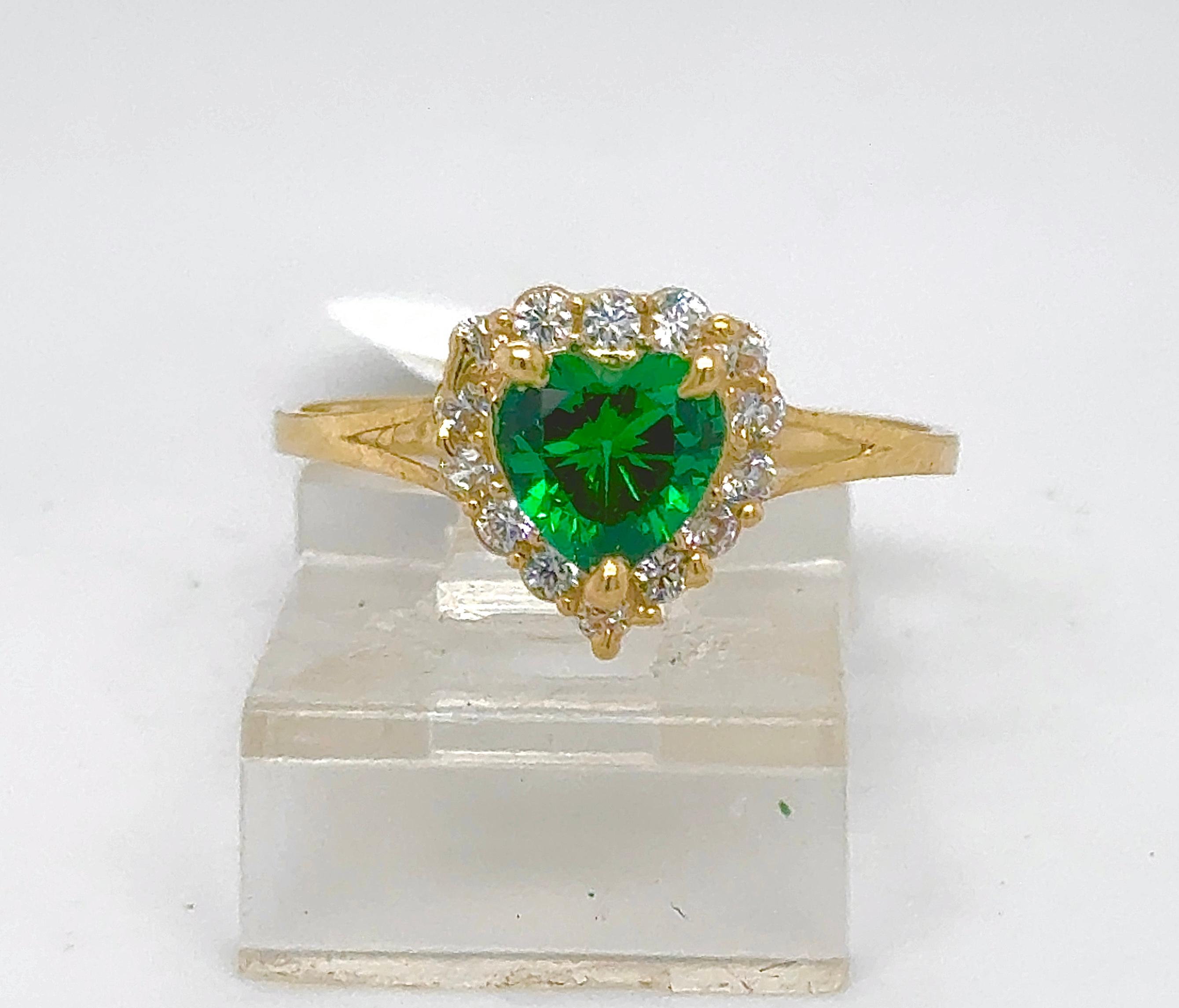 Gold Ladie Ring
