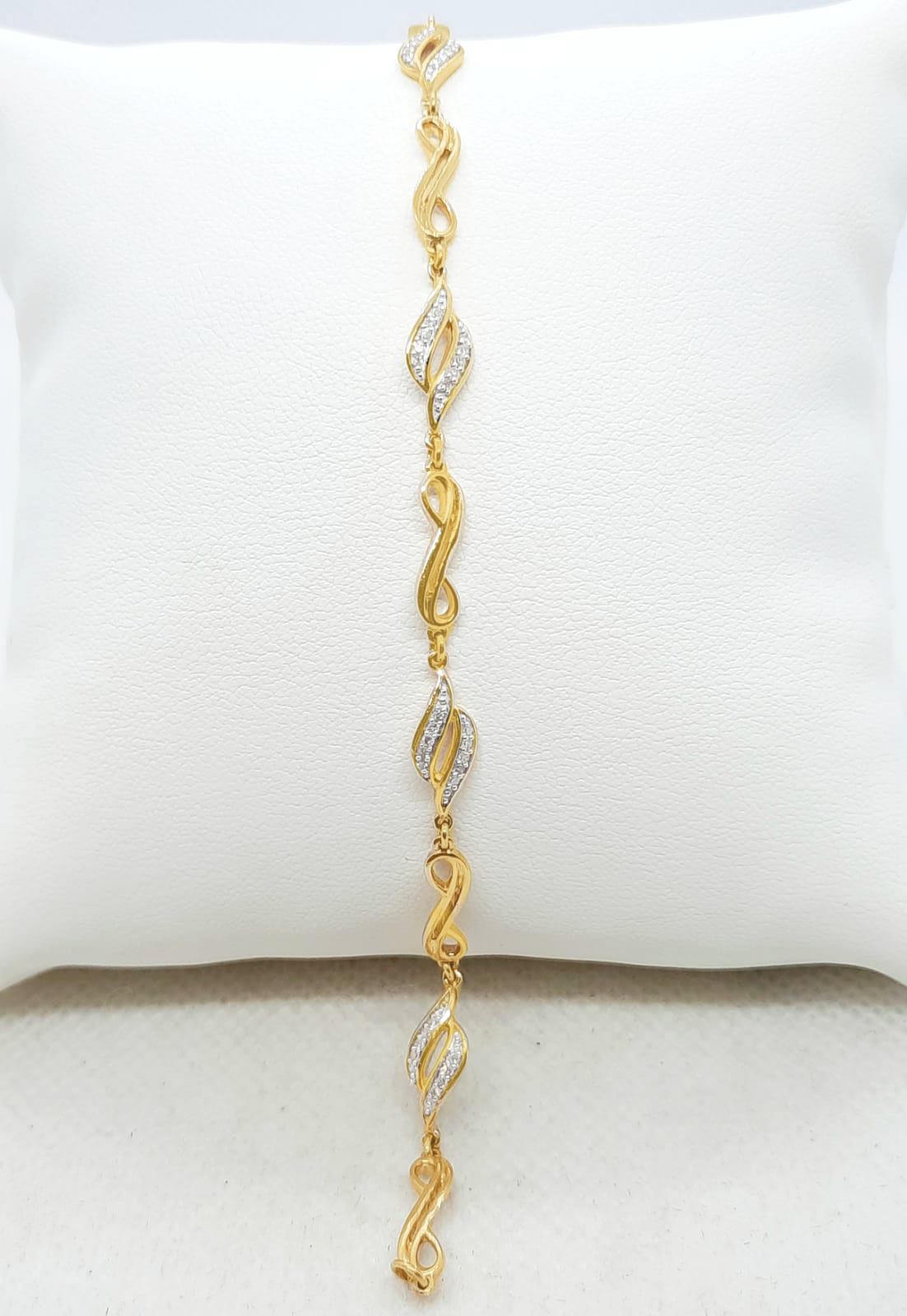 Gold Ladie Hand Band