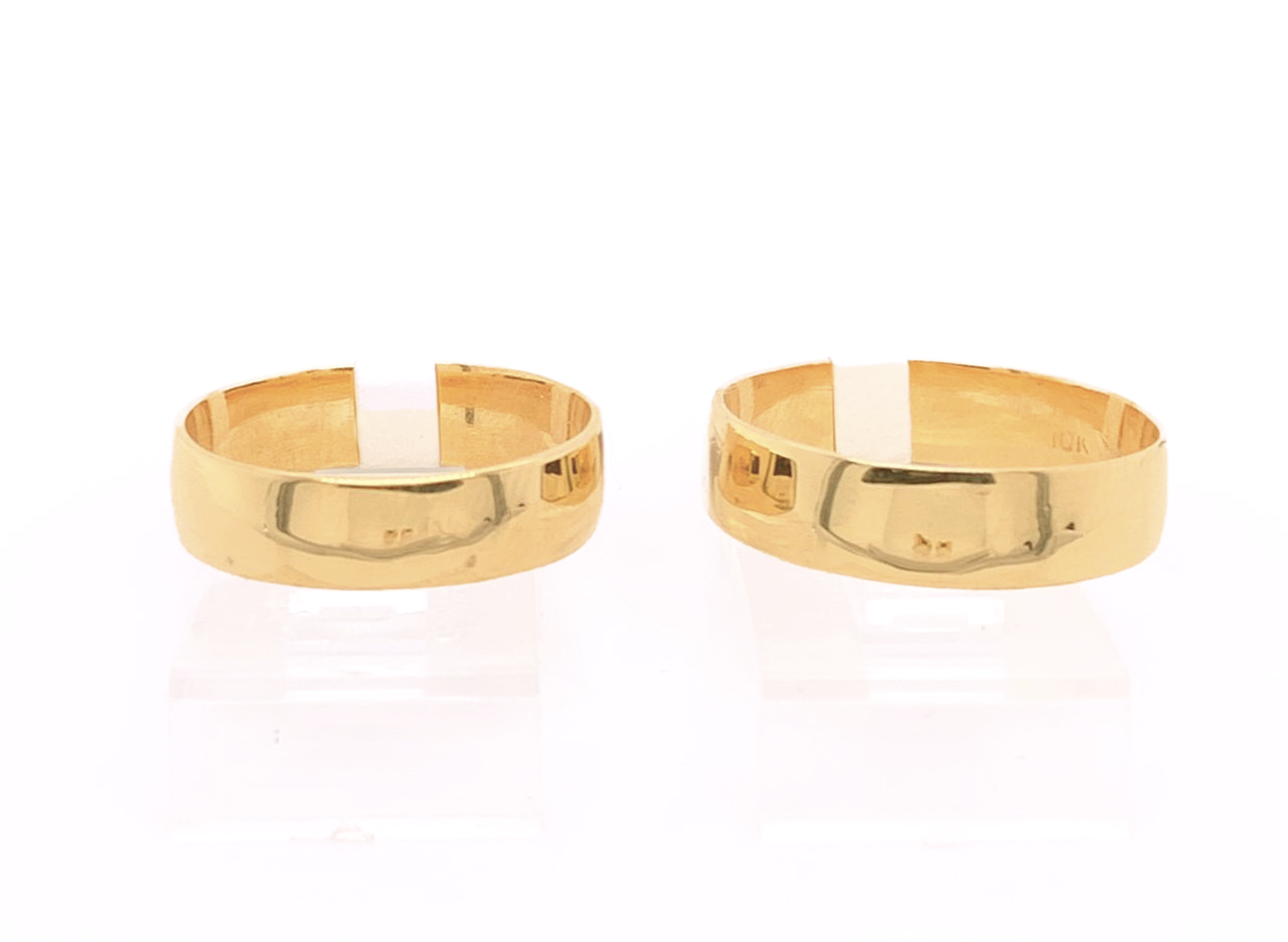 Gold His and Her Wedding Set