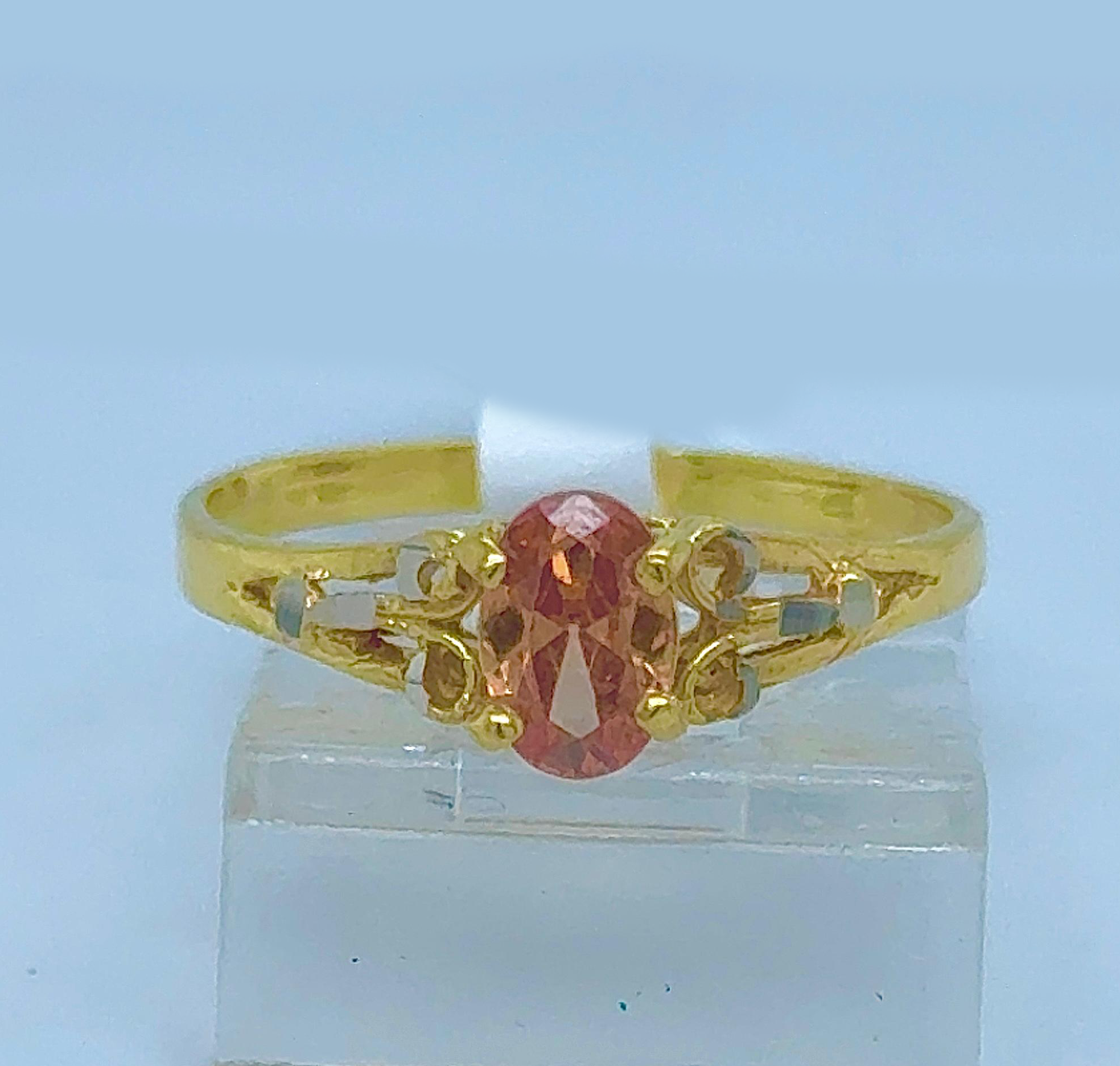 Gold Ladie Ring