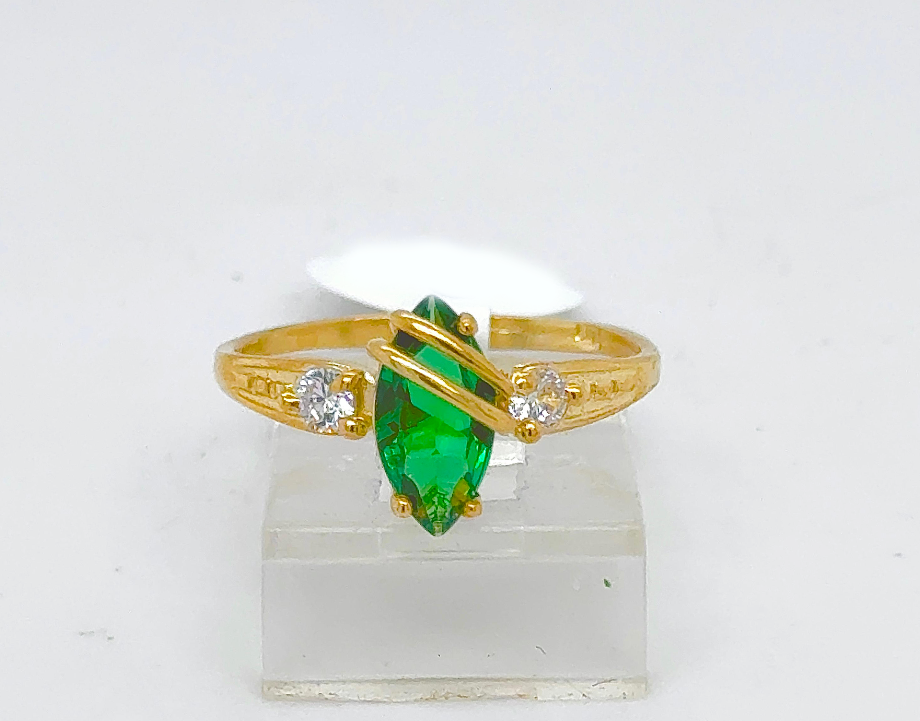 Gold Ladie Ring