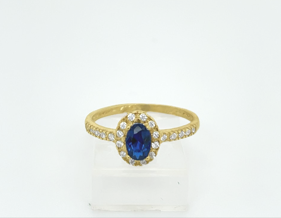 Gold Ladie Ring