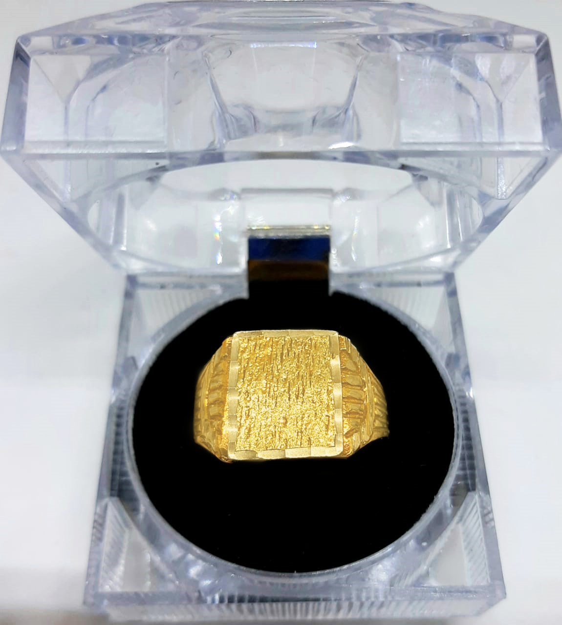 Gold Gent Ring