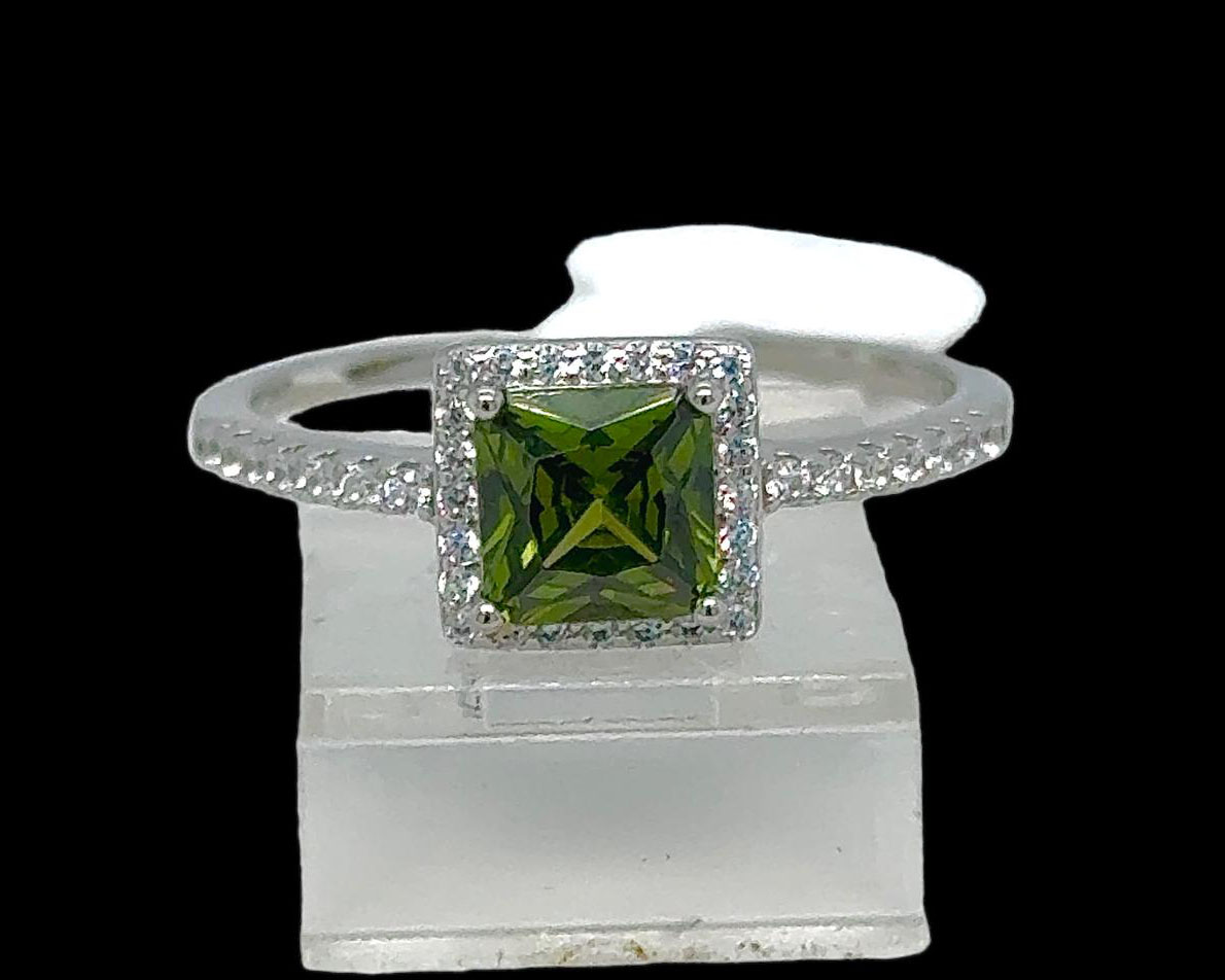Silver Ladie Ring