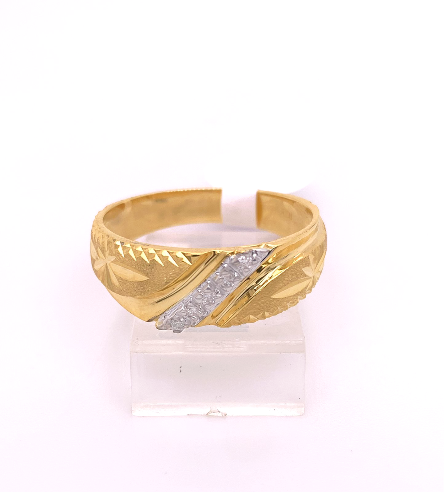 Gold Gent Wedding Ring