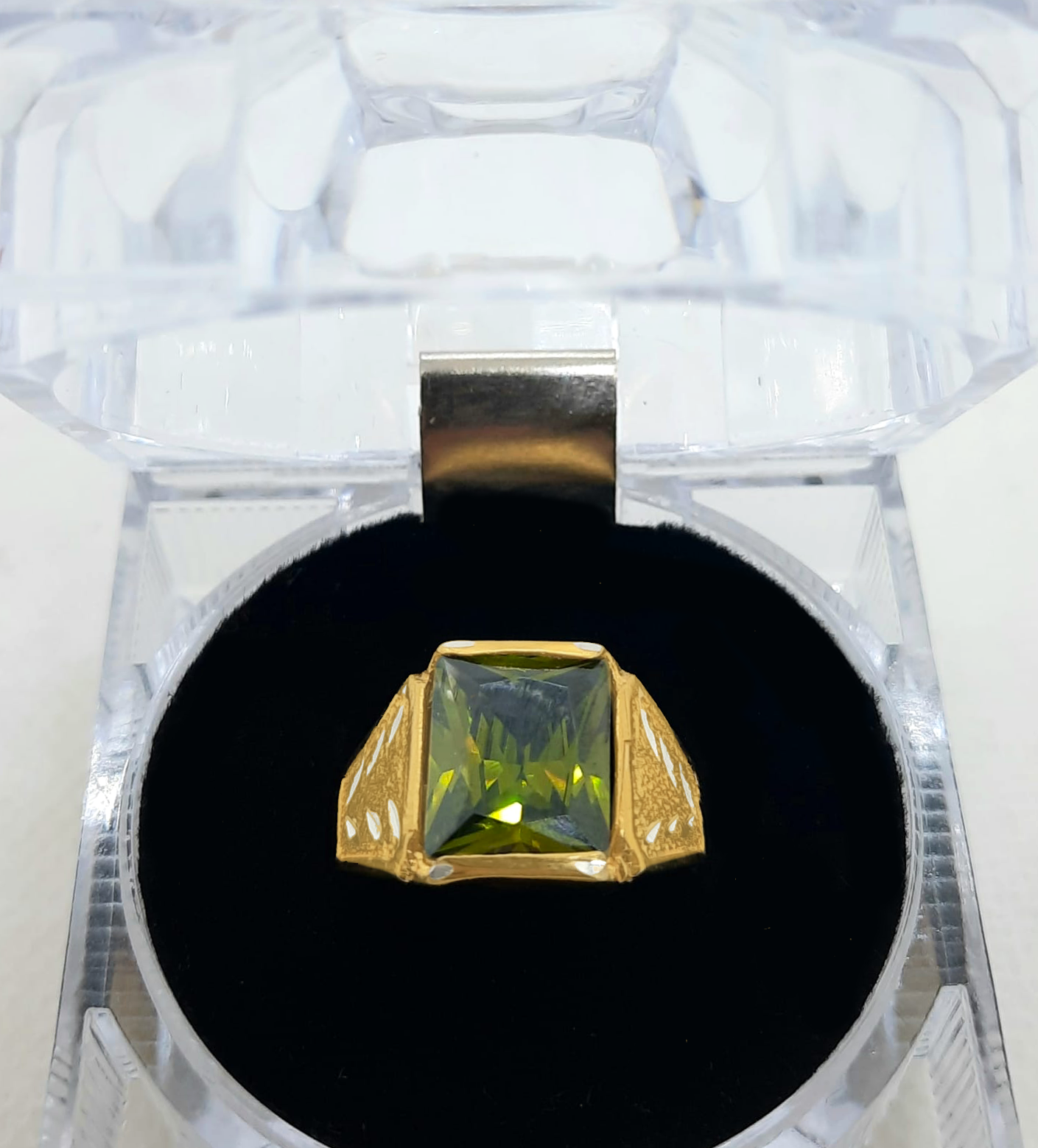 Gold Gent Ring