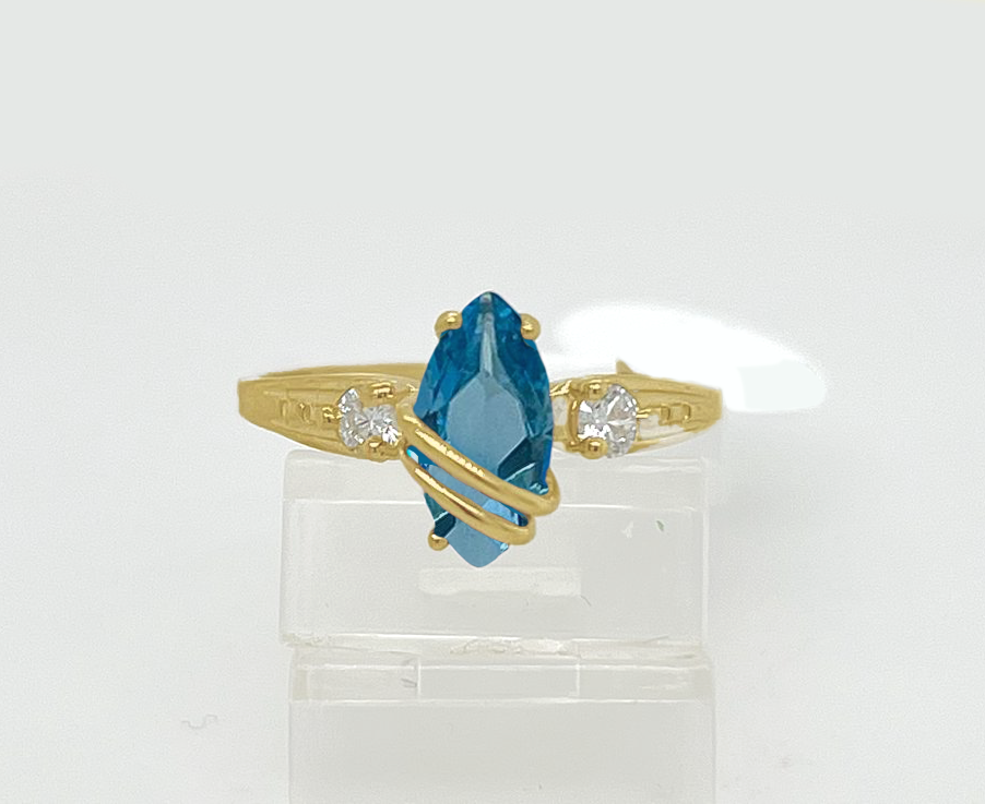 Gold Ladie Ring