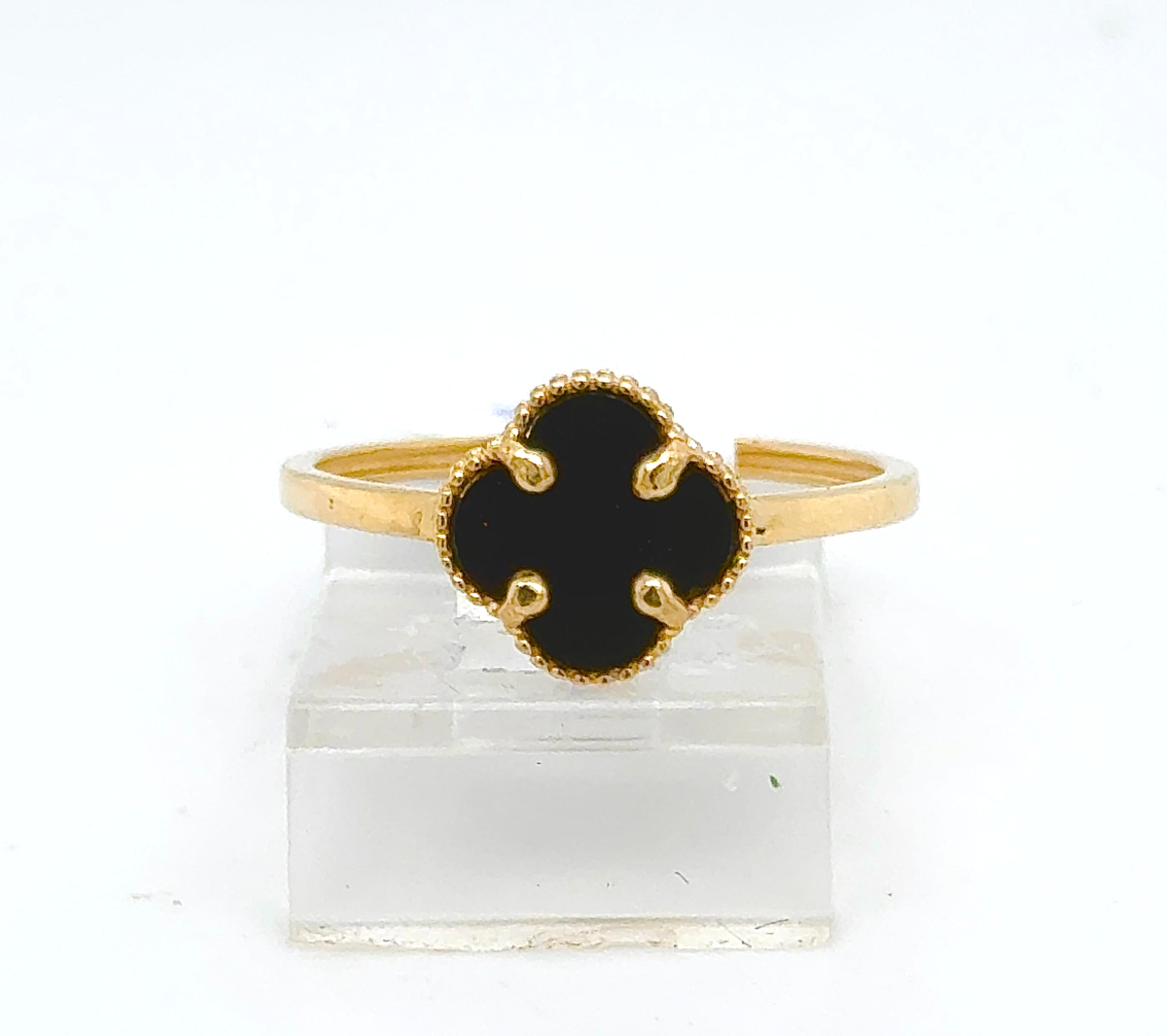 Gold Ladie Ring