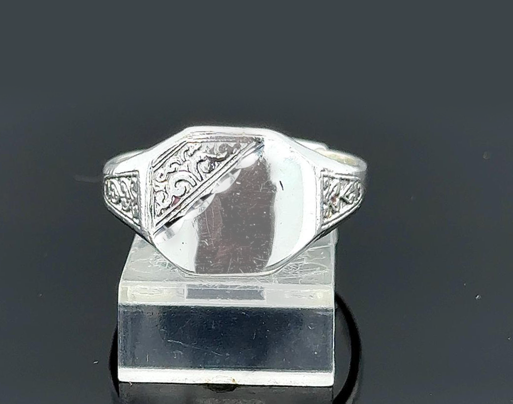 Silver Gent Ring