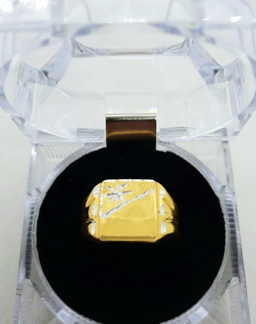 Gold Gent Ring