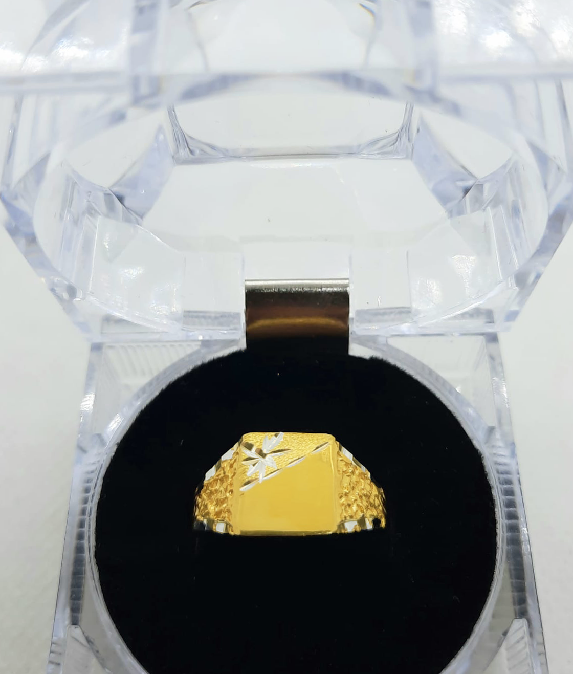 Gold Gent Ring