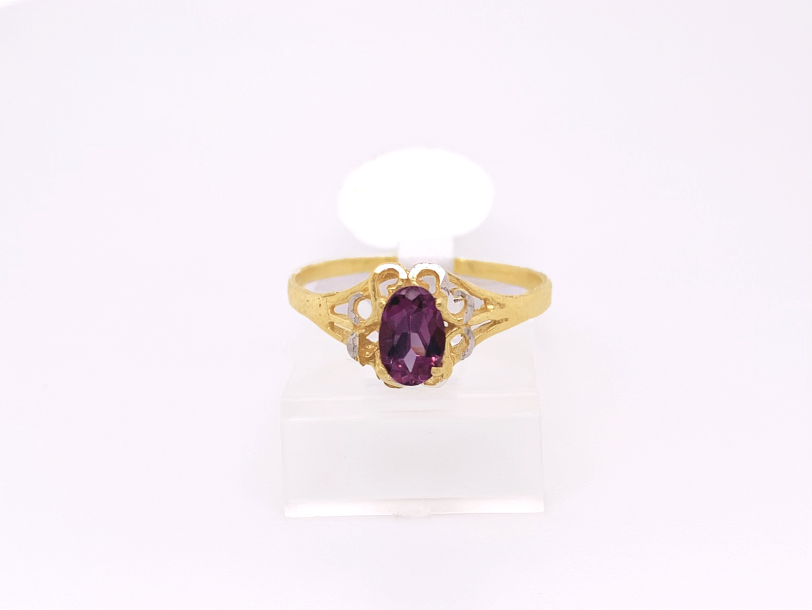 Gold Ladie Ring