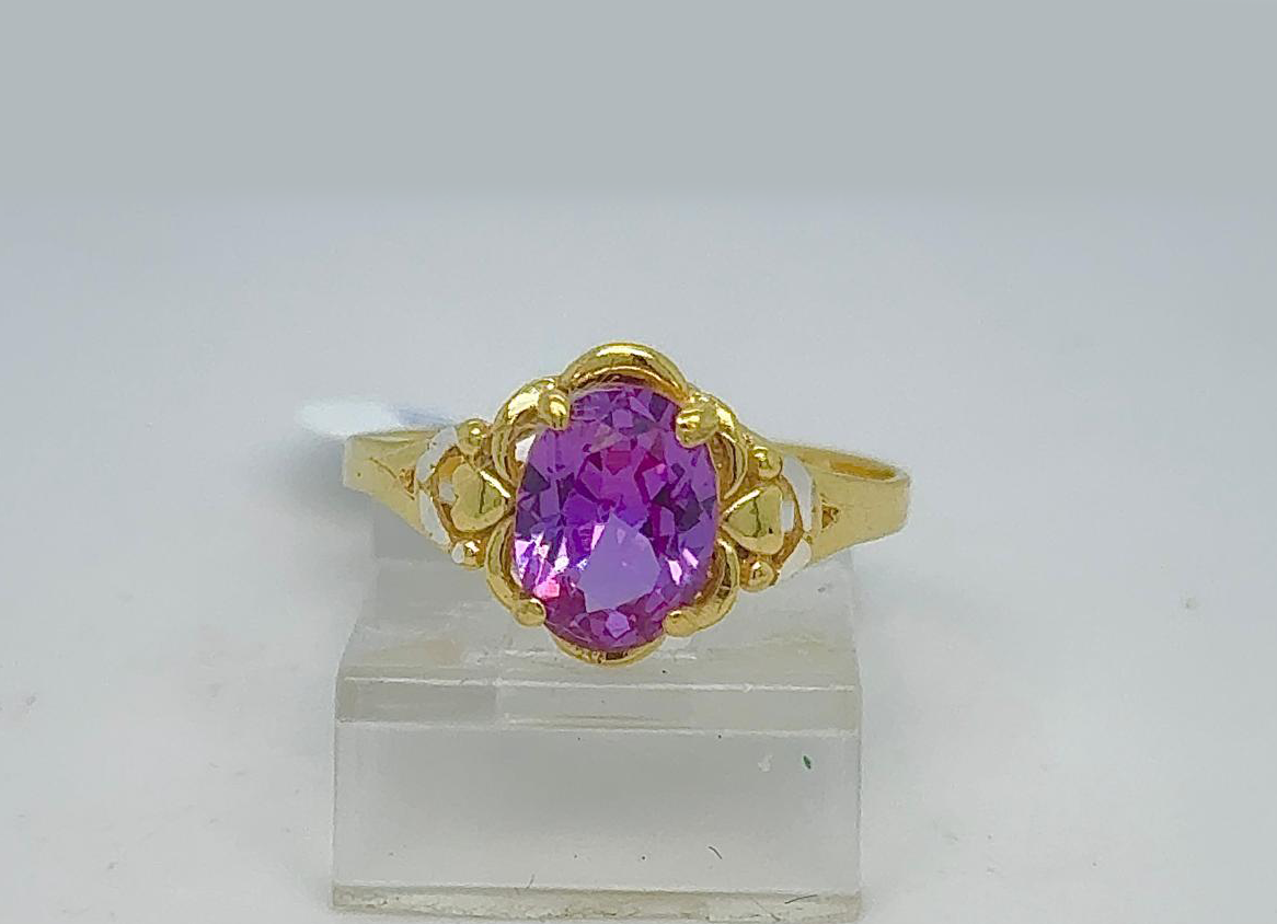 Gold Ladie Ring