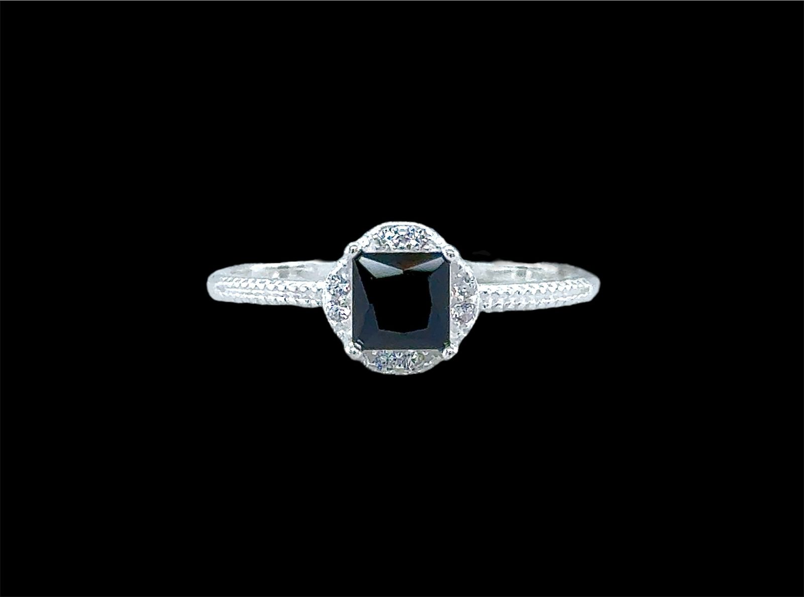 Silver Ladie Ring