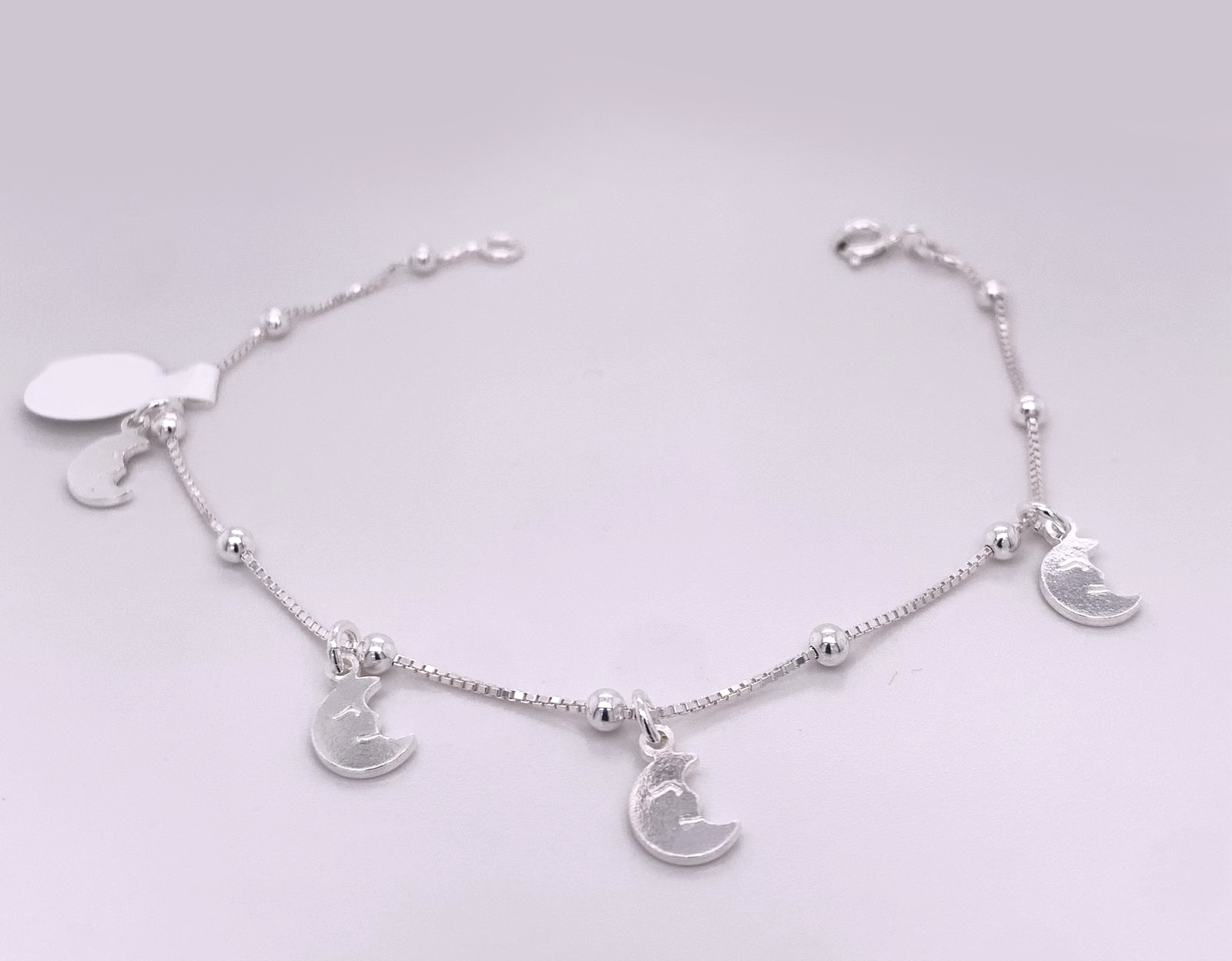 Silver Ladie Hand Band