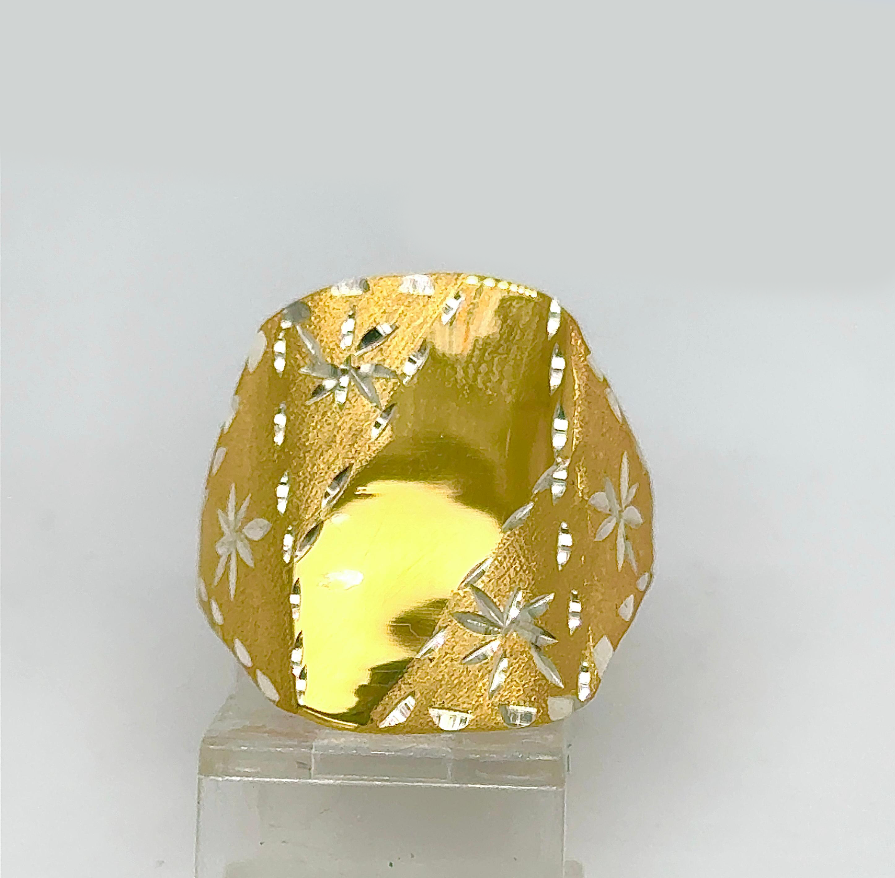 Gold Gent Ring