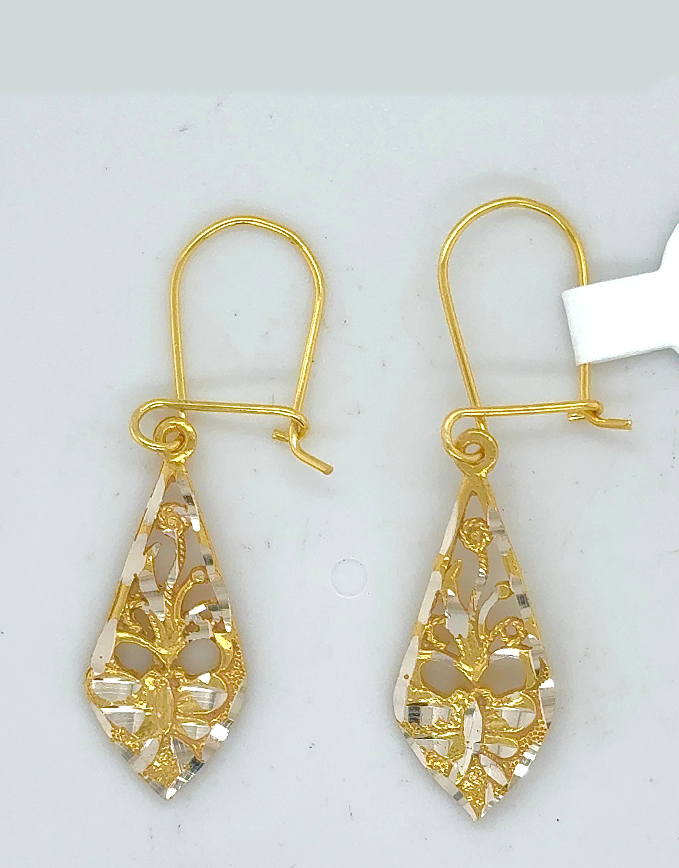 Gold Hanging Earring