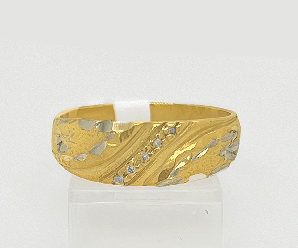 Gold Gent Wedding Ring