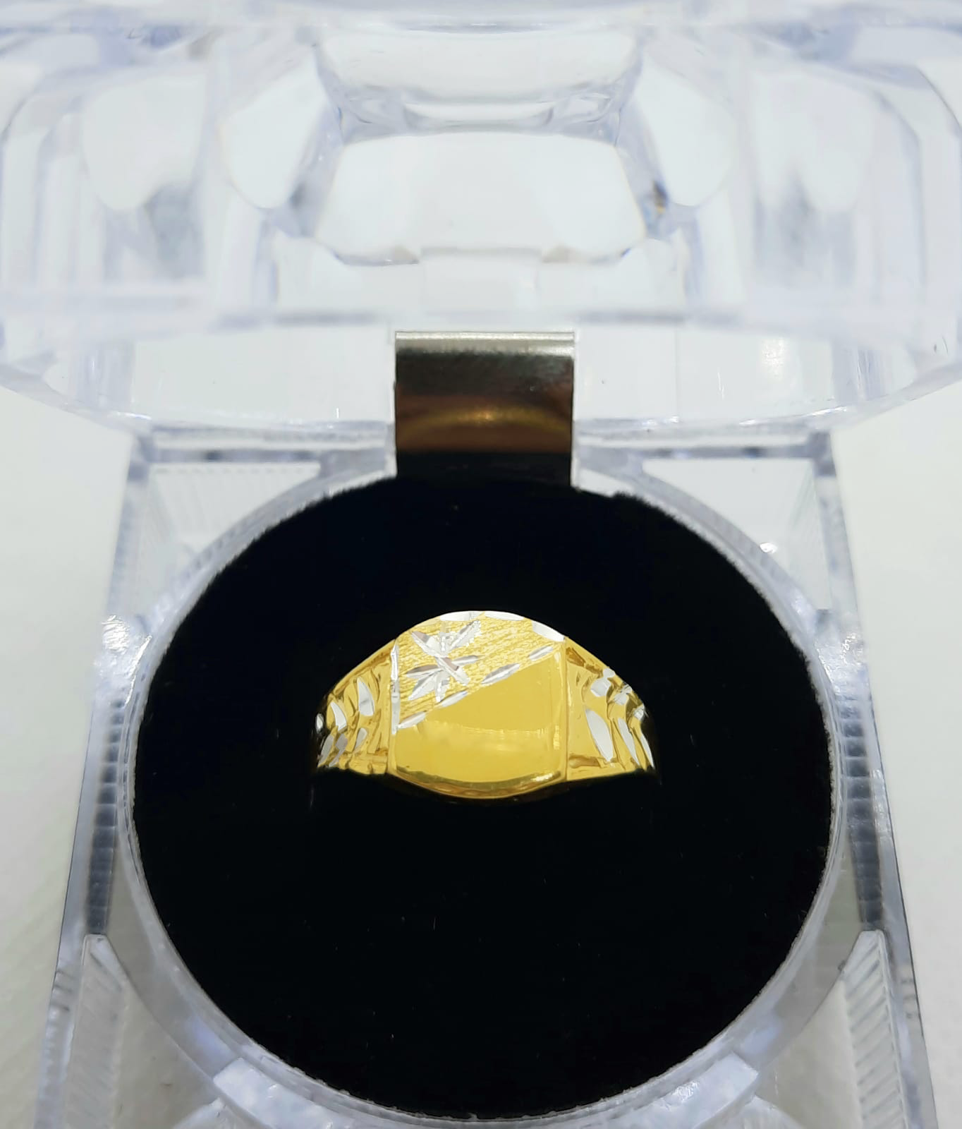 Gold Gent Ring
