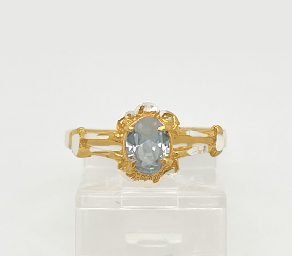 Gold Ladie Ring
