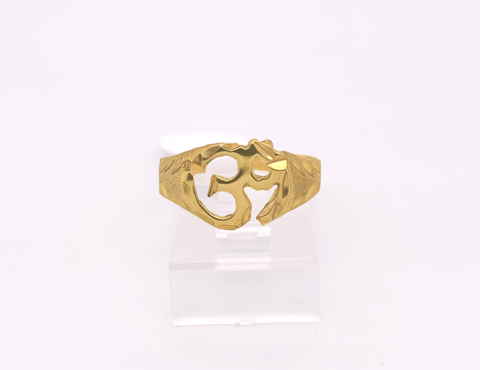 Gold Ladie Ring