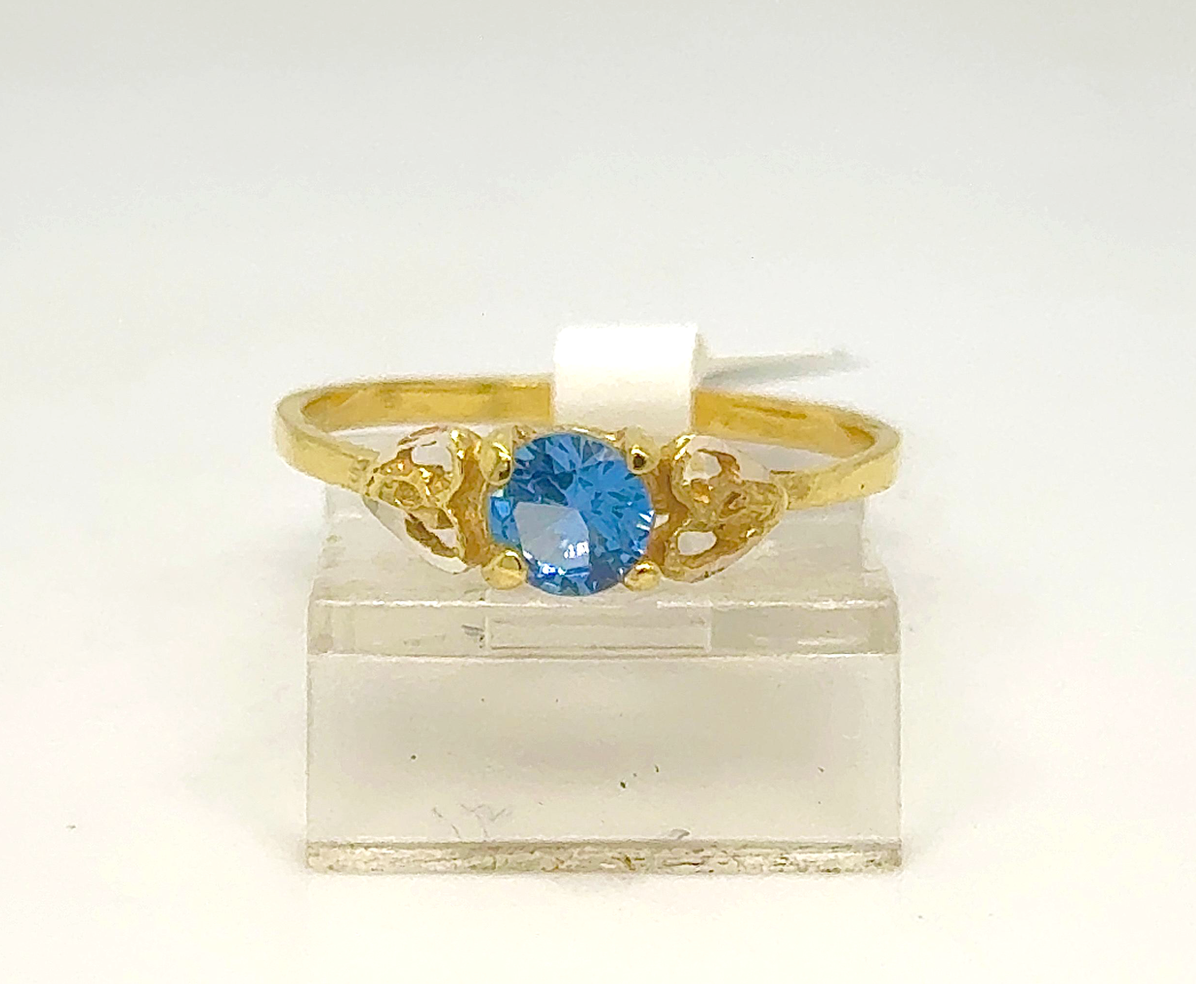 Gold Ladie Ring
