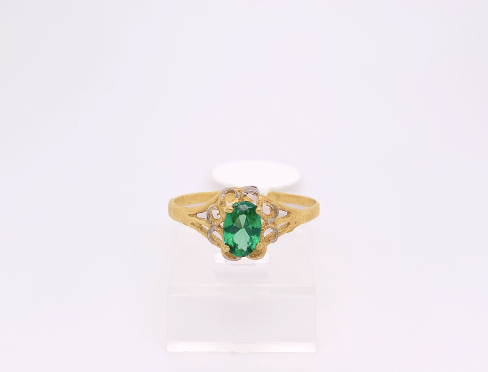 Gold Ladie Ring