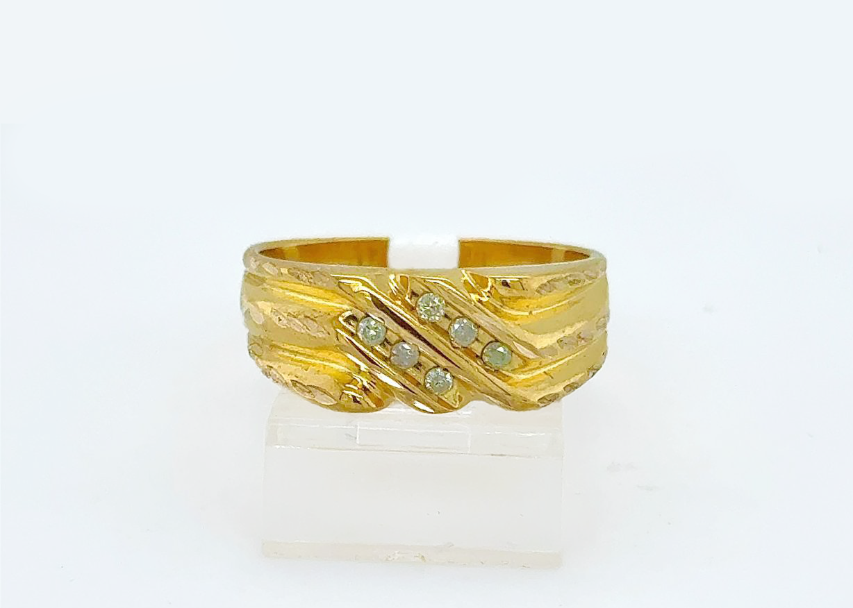 Gold Gent Wedding Ring