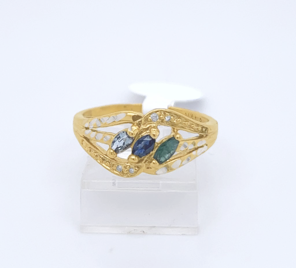 Gold Ladie Ring