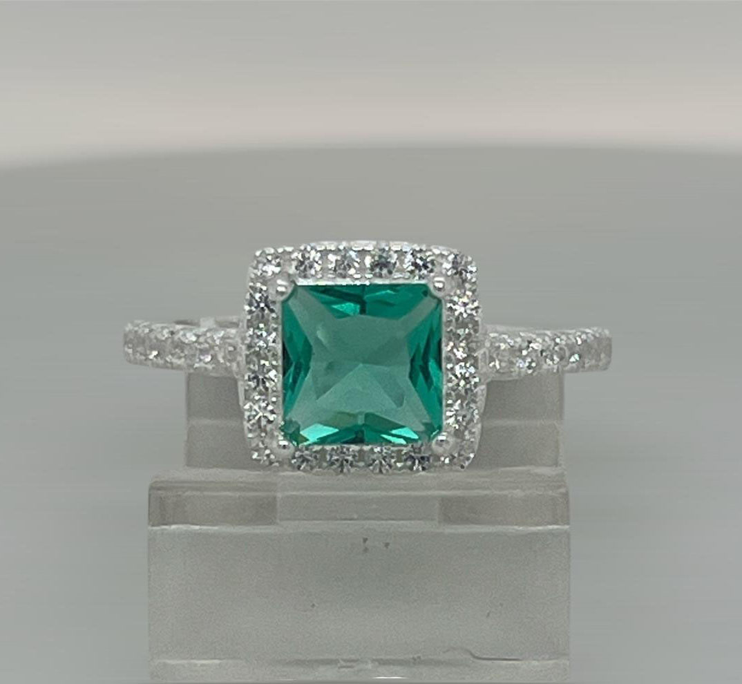 Silver Ladie Ring