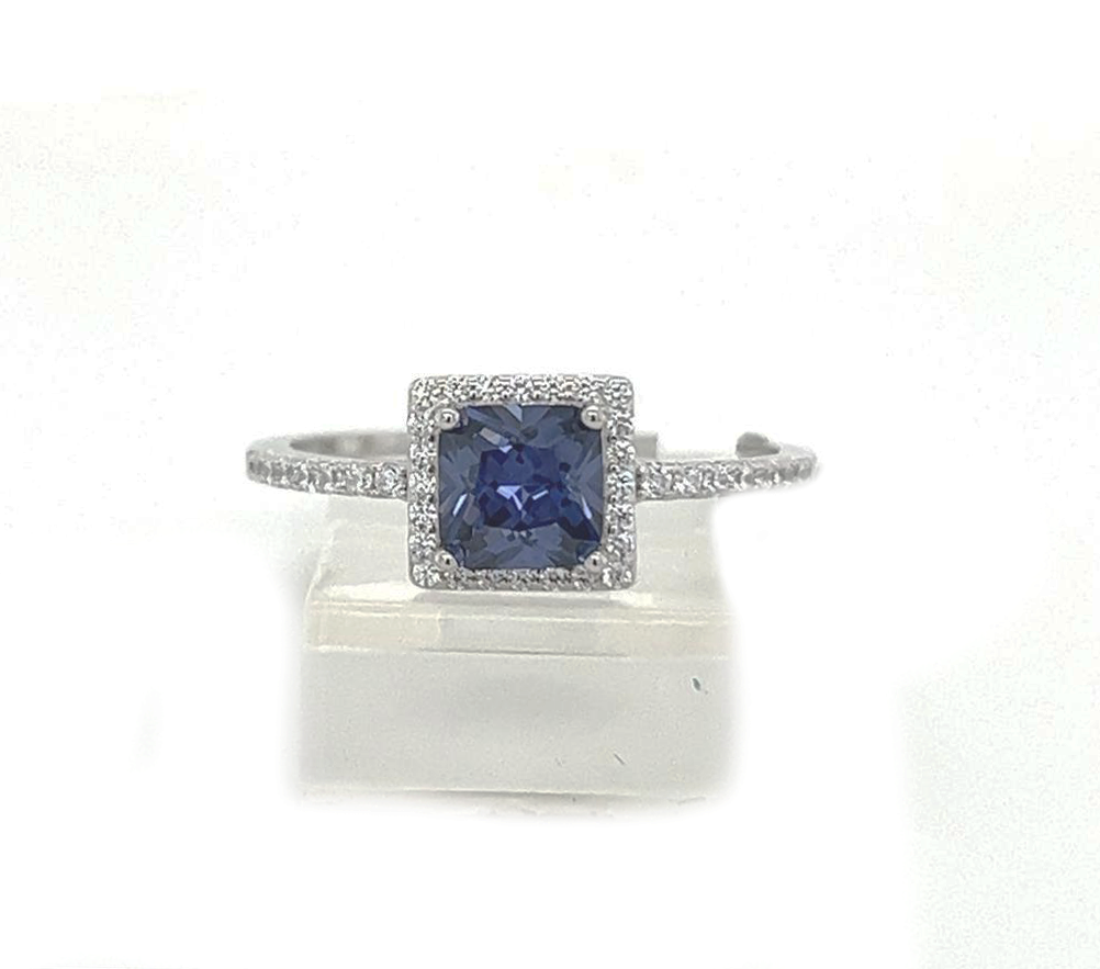 Silver Ladie Ring