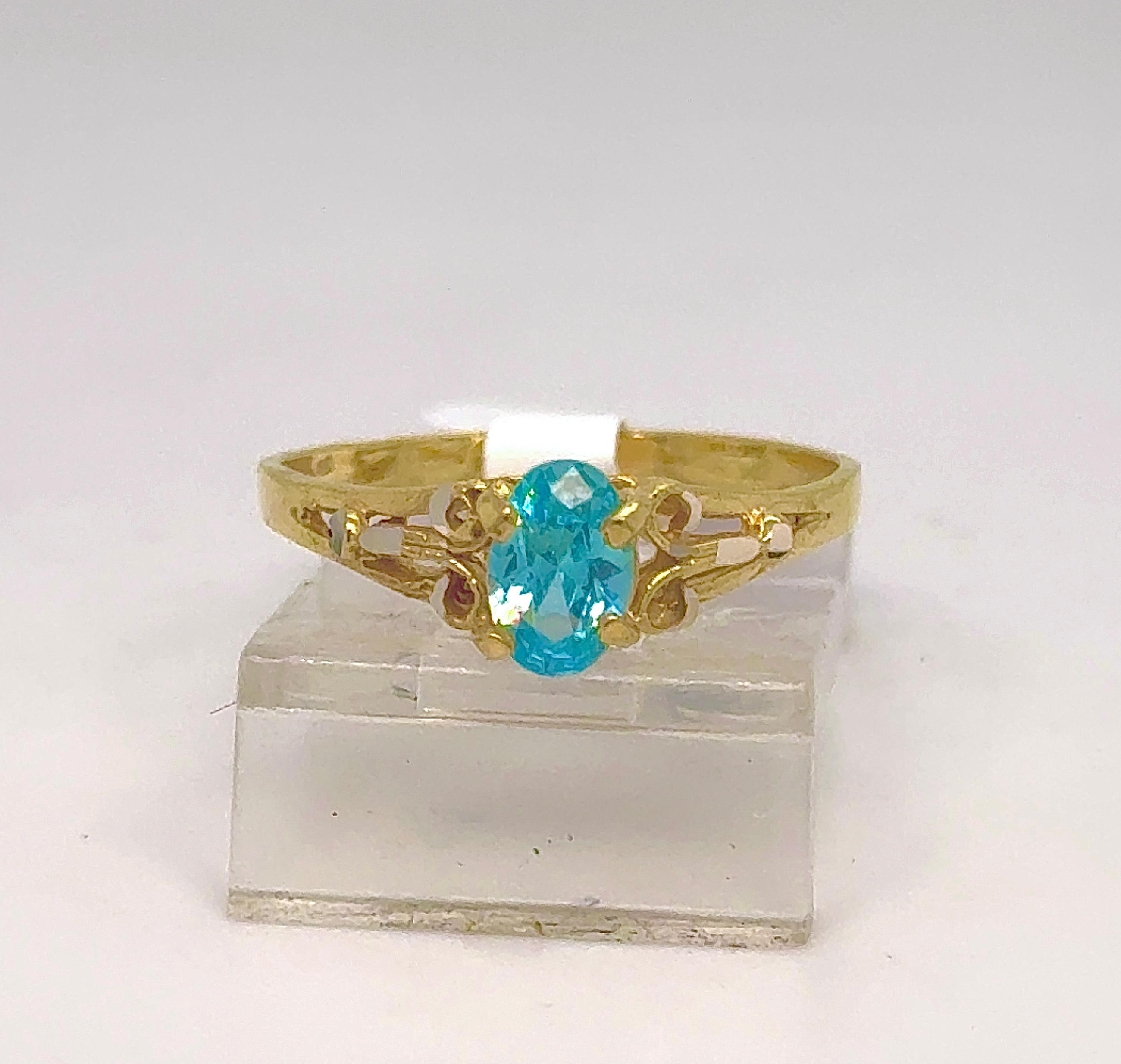 Gold Ladie Ring