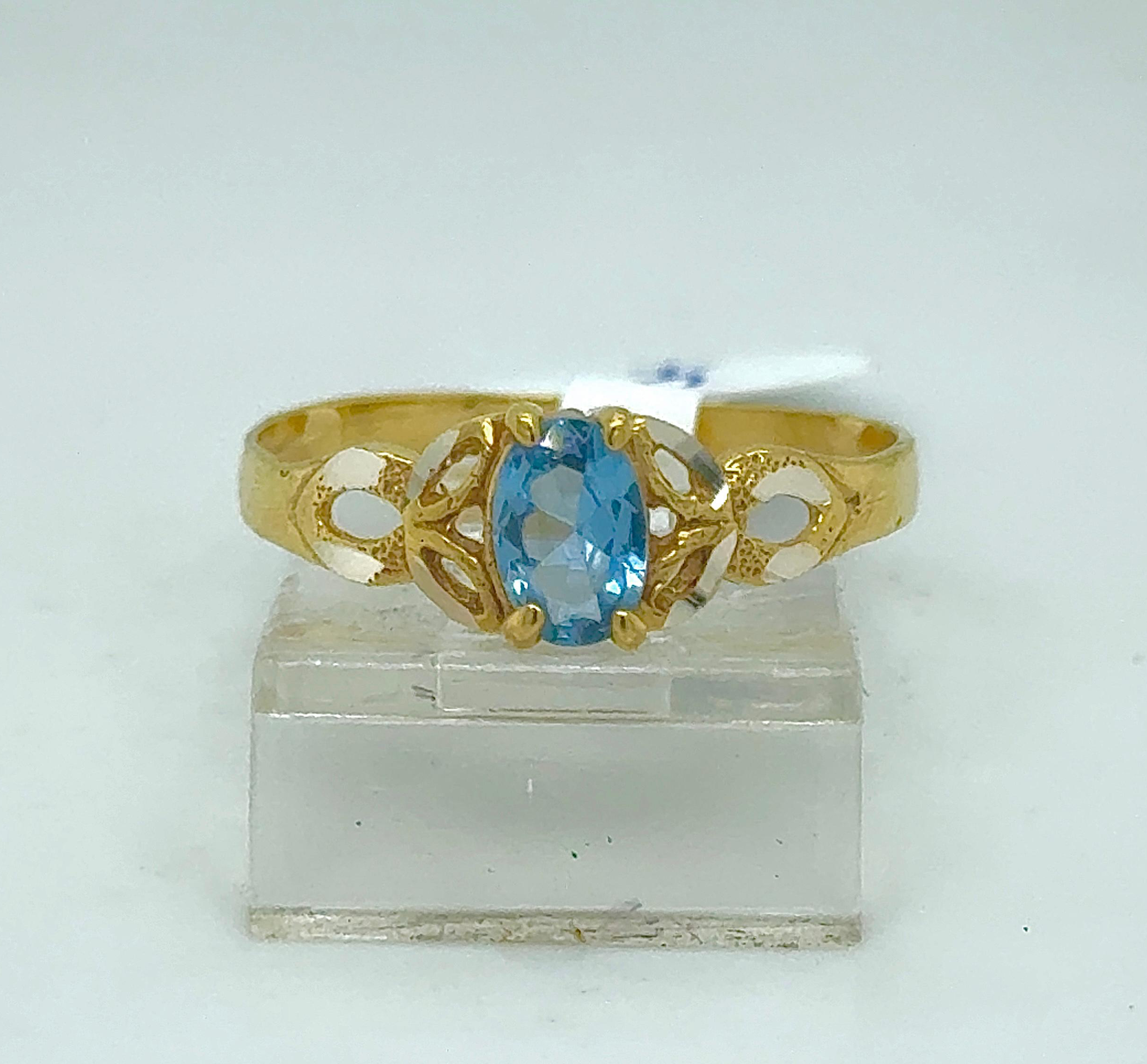 Gold Ladie Ring