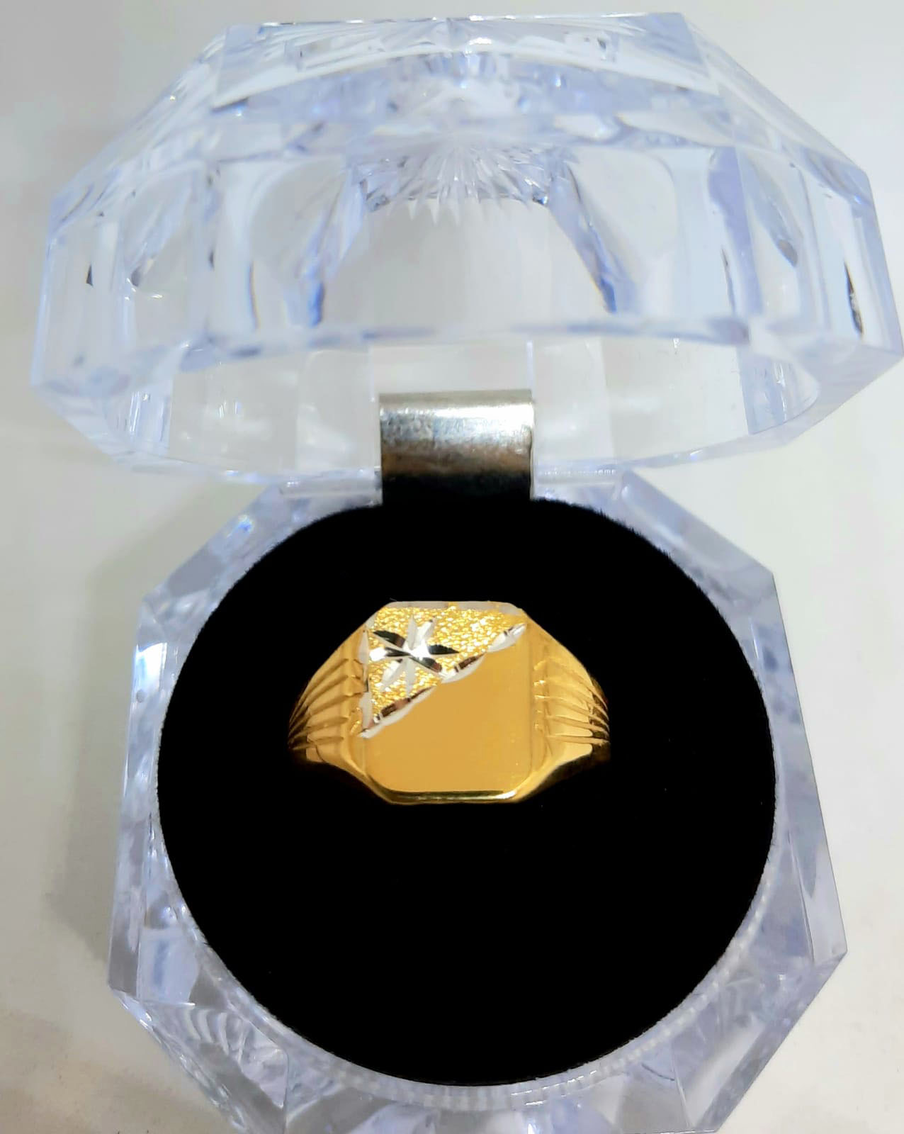 Gold Gent Ring
