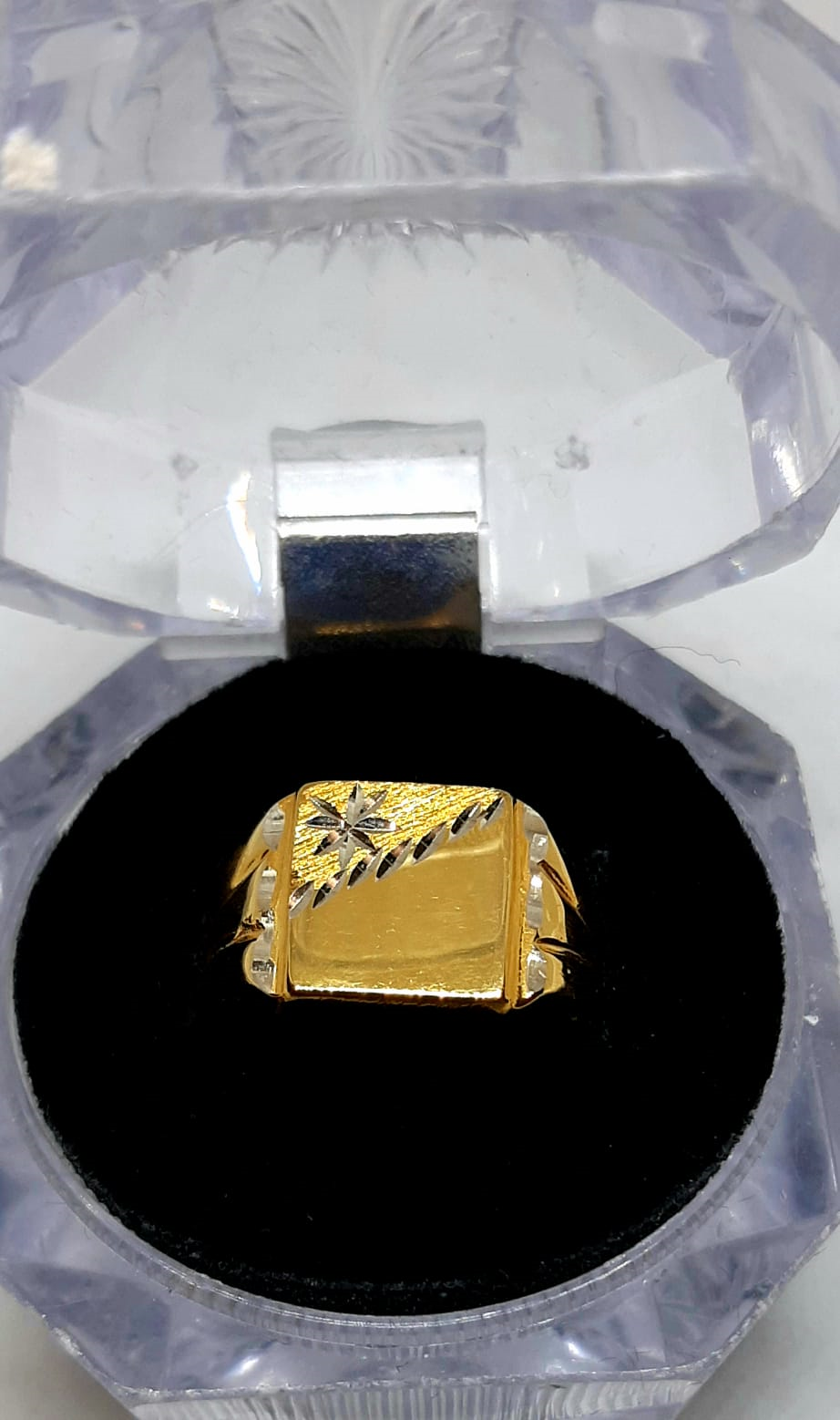 Gold Gent Ring