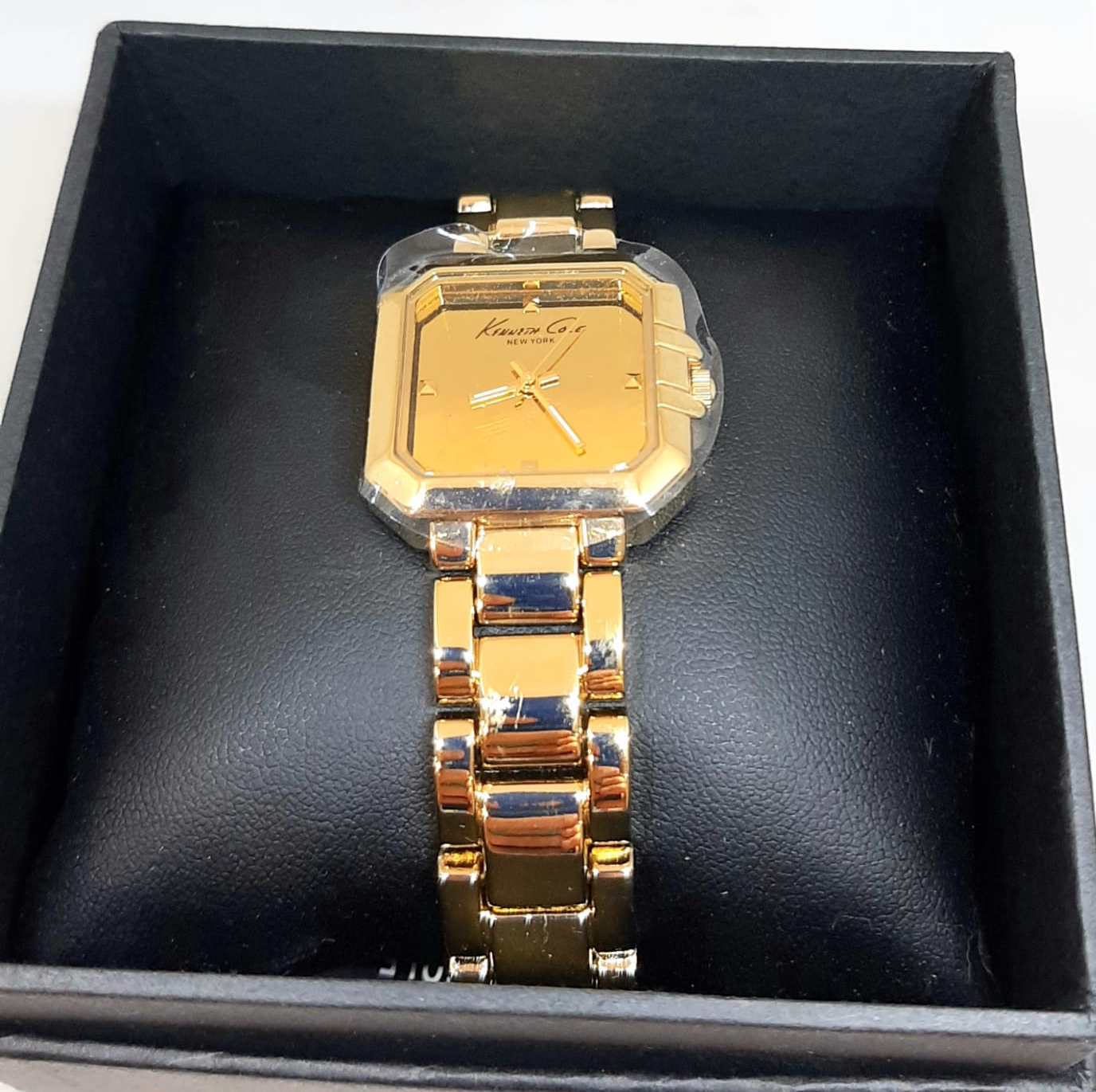 Kenneth Cole