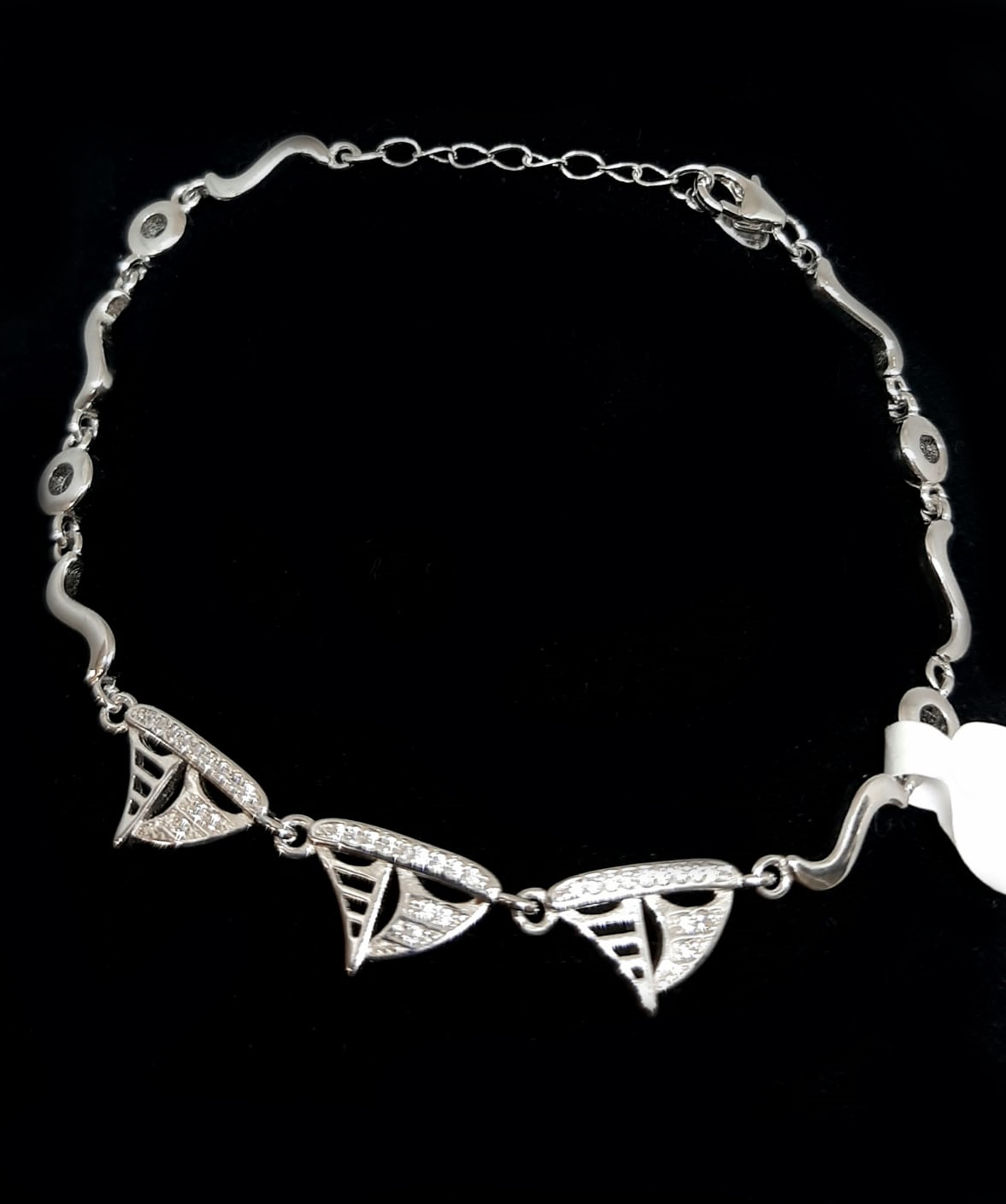 Silver Ladie Hand Band